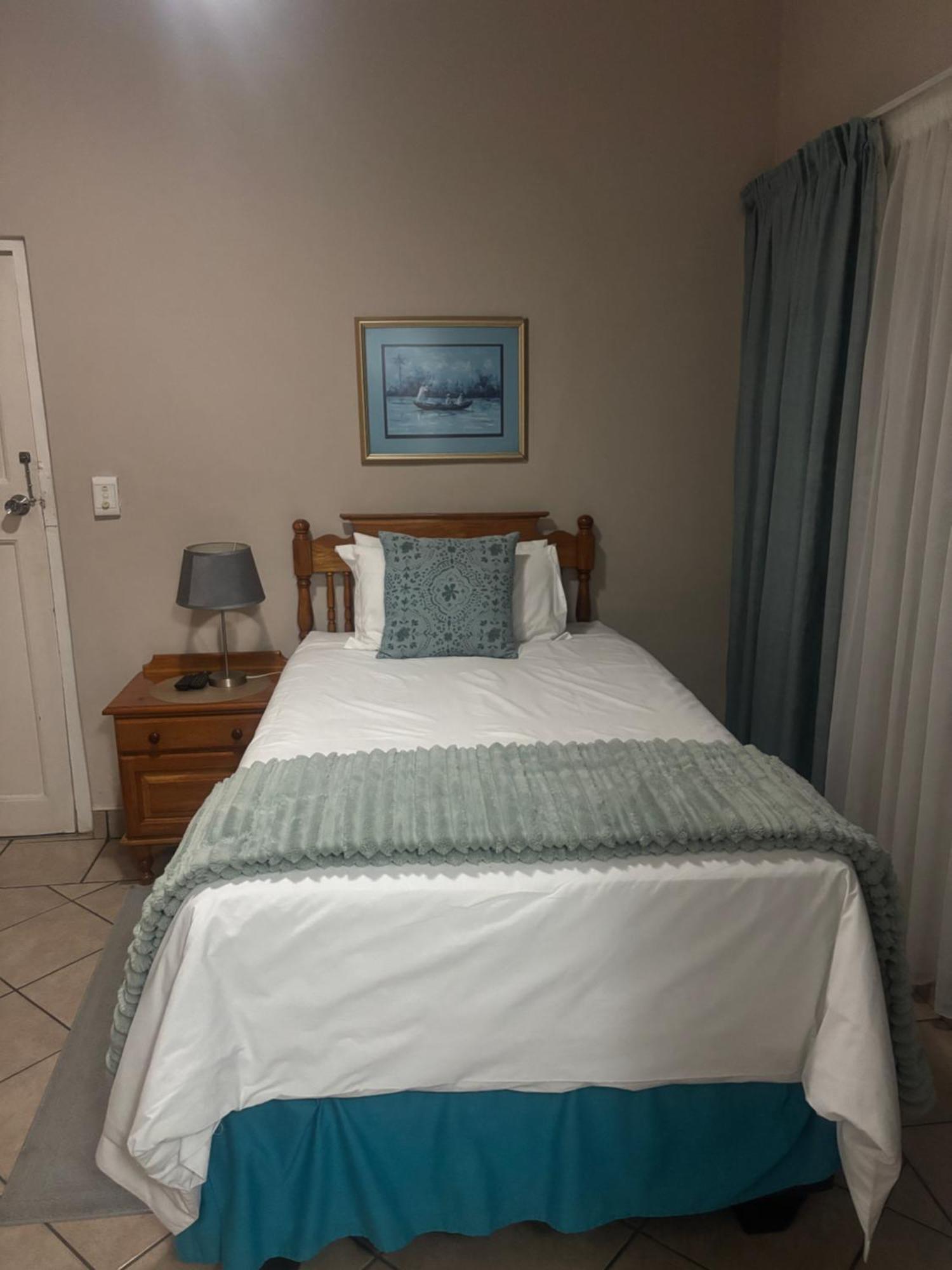 Rita'S Guesthouse Cc 弗莱海德 外观 照片